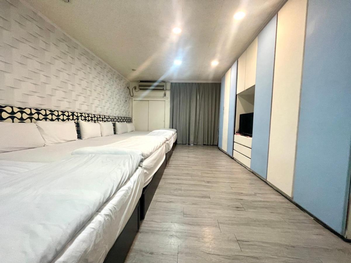 Апартаменты 逢甲nu House Тайчжун Экстерьер фото